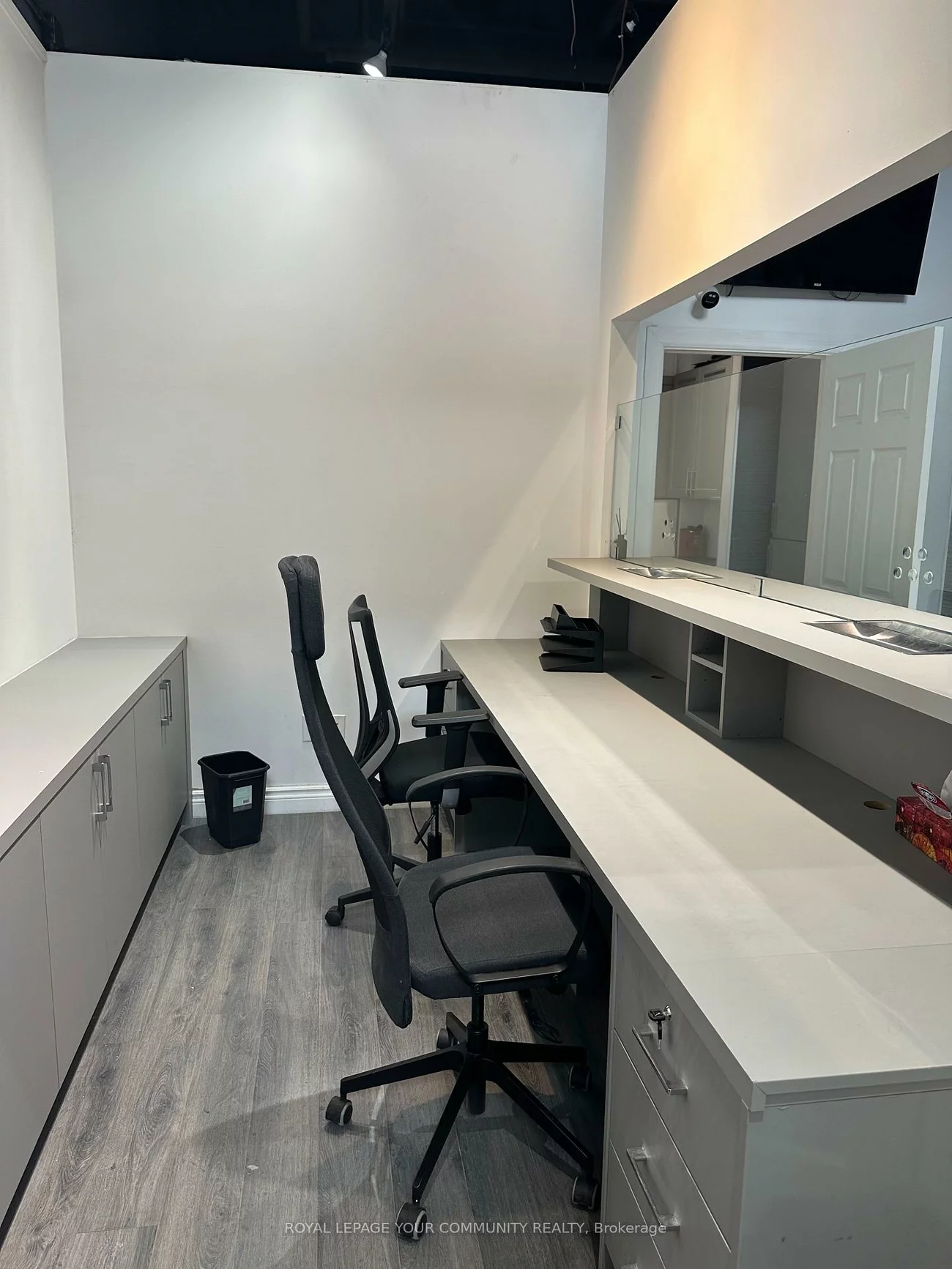 7181, Yonge, Thornhill, Markham