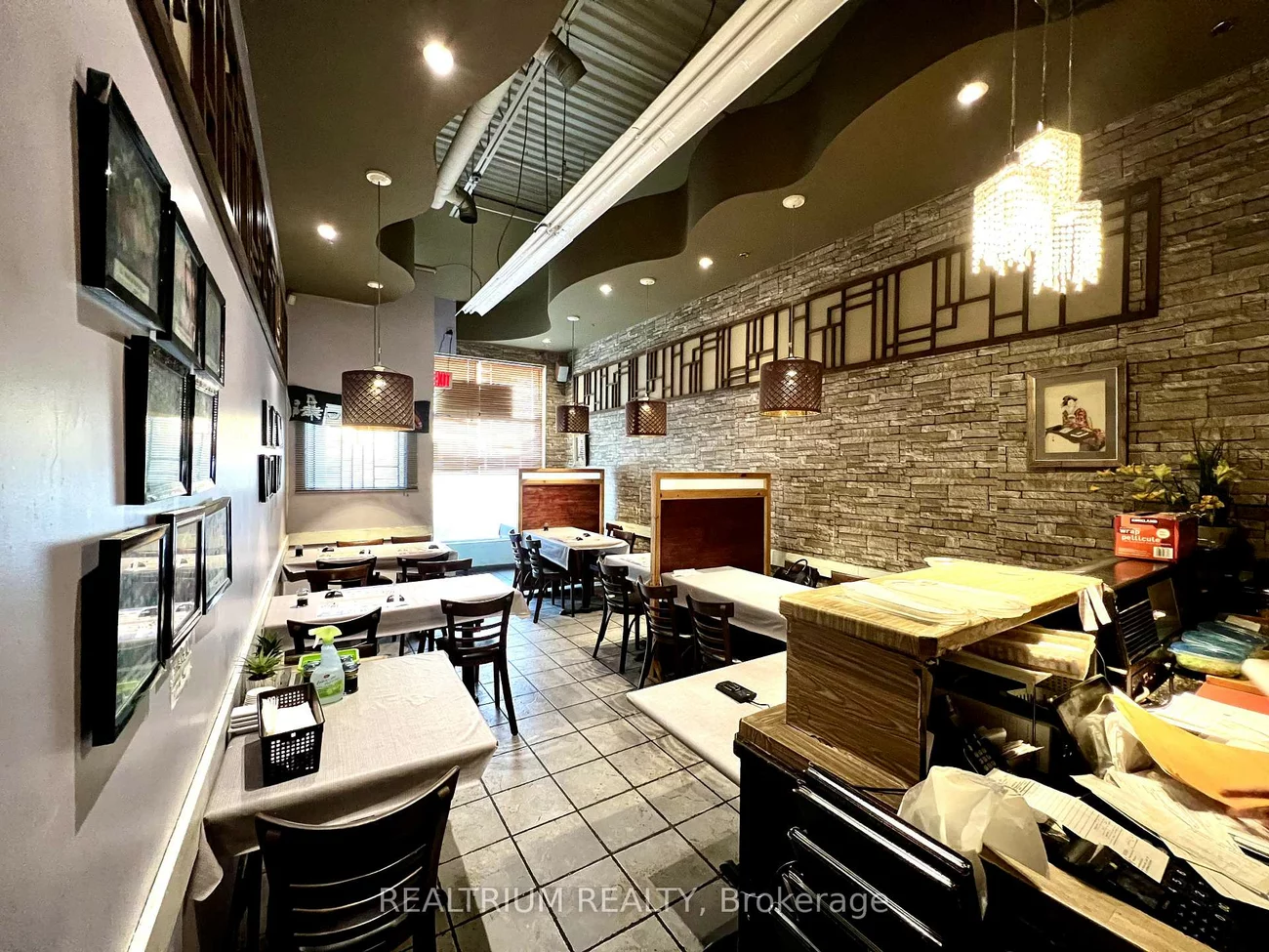 7010, Warden, Milliken Mills West, Markham
