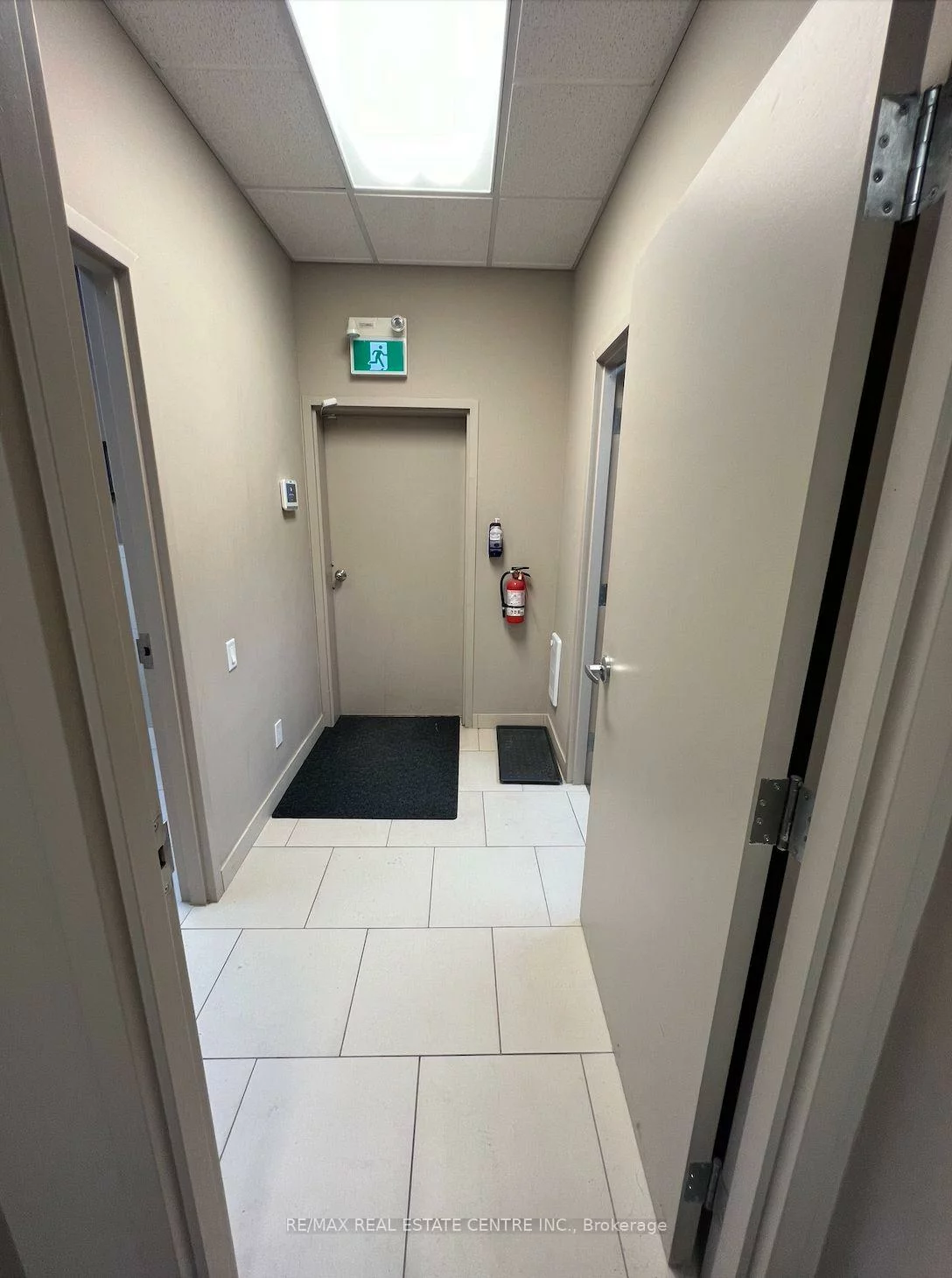 5, Swan Lake, Greensborough, Markham