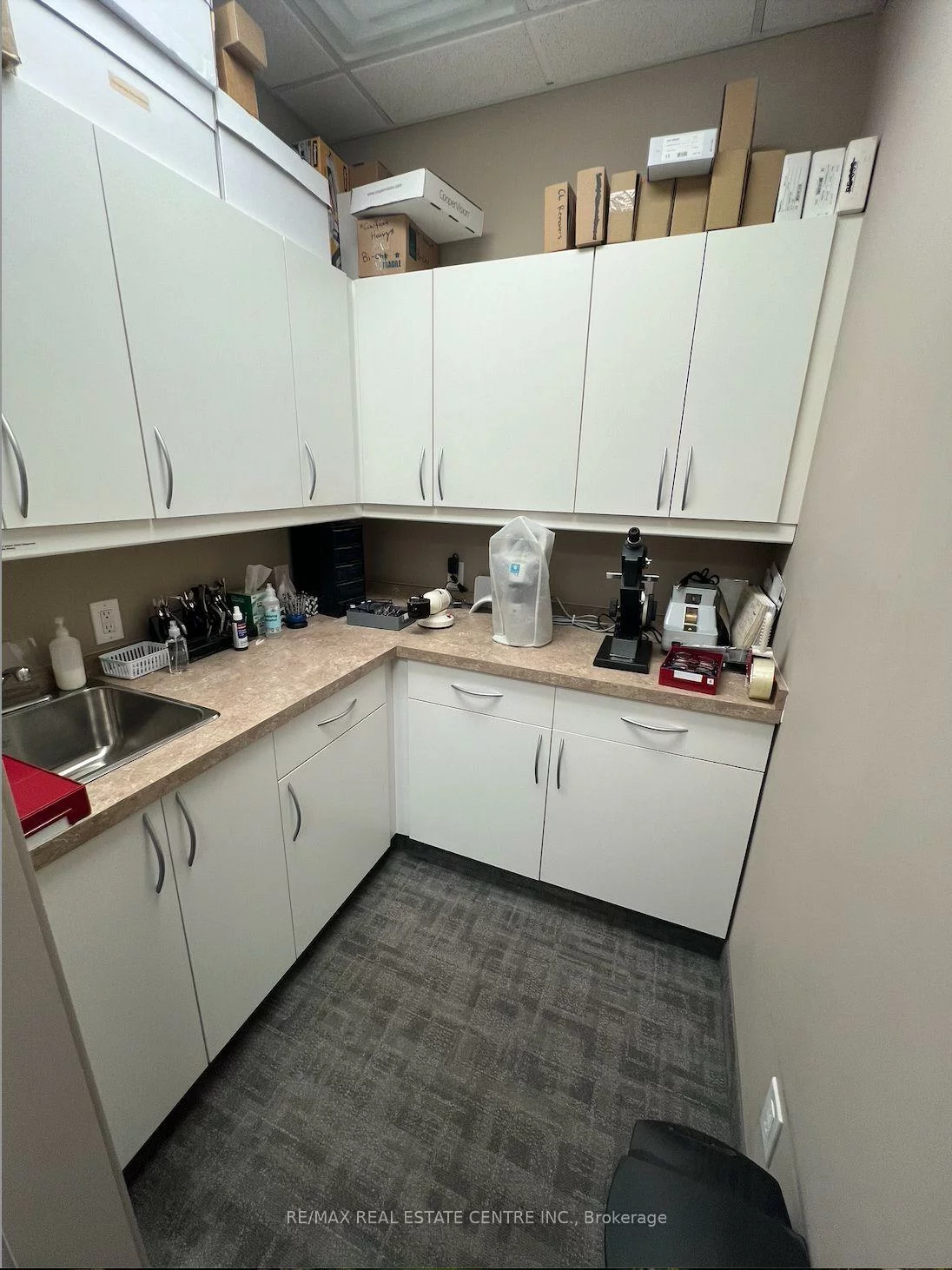 5, Swan Lake, Greensborough, Markham
