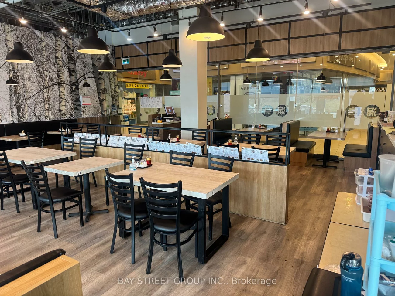 9390, Woodbine, Cachet, Markham