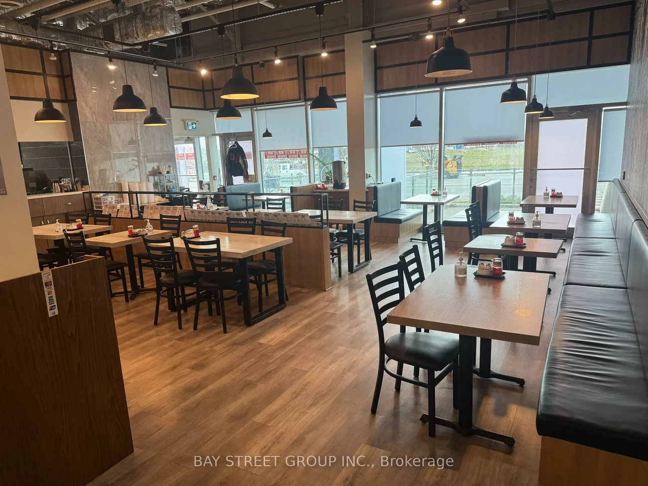 9390, Woodbine, Cachet, Markham