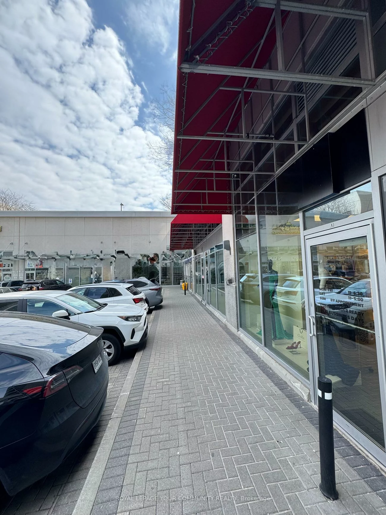 7181, Yonge, Thornhill, Markham