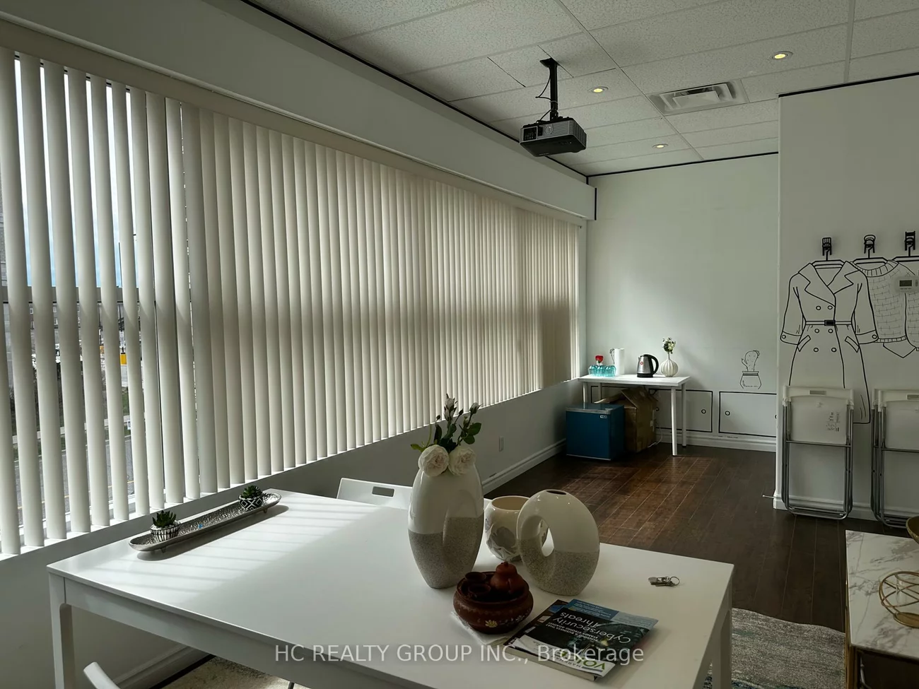 40, NEW DELHI, Cedarwood, Markham