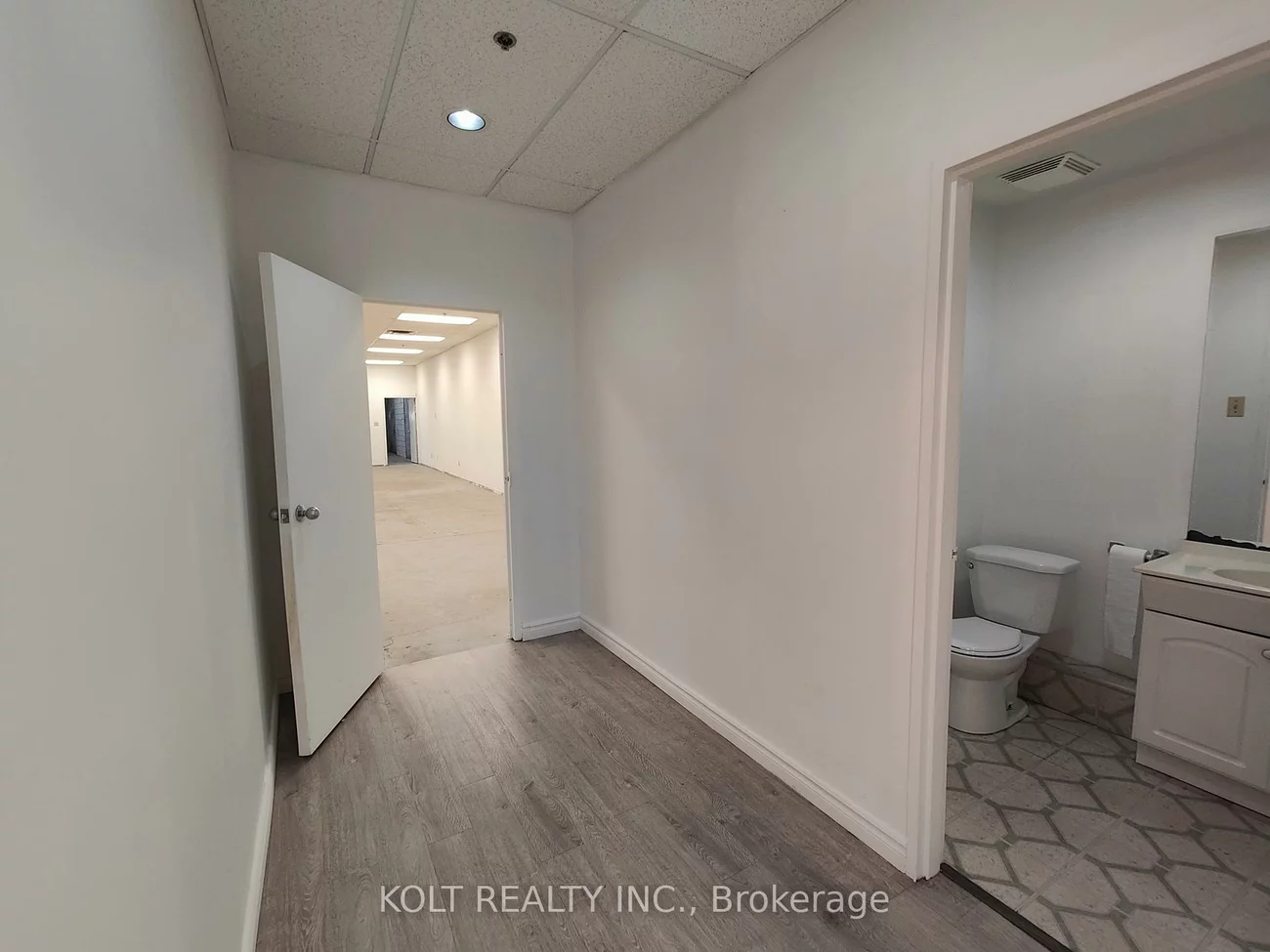 300, Esna Park, Milliken Mills West, Markham