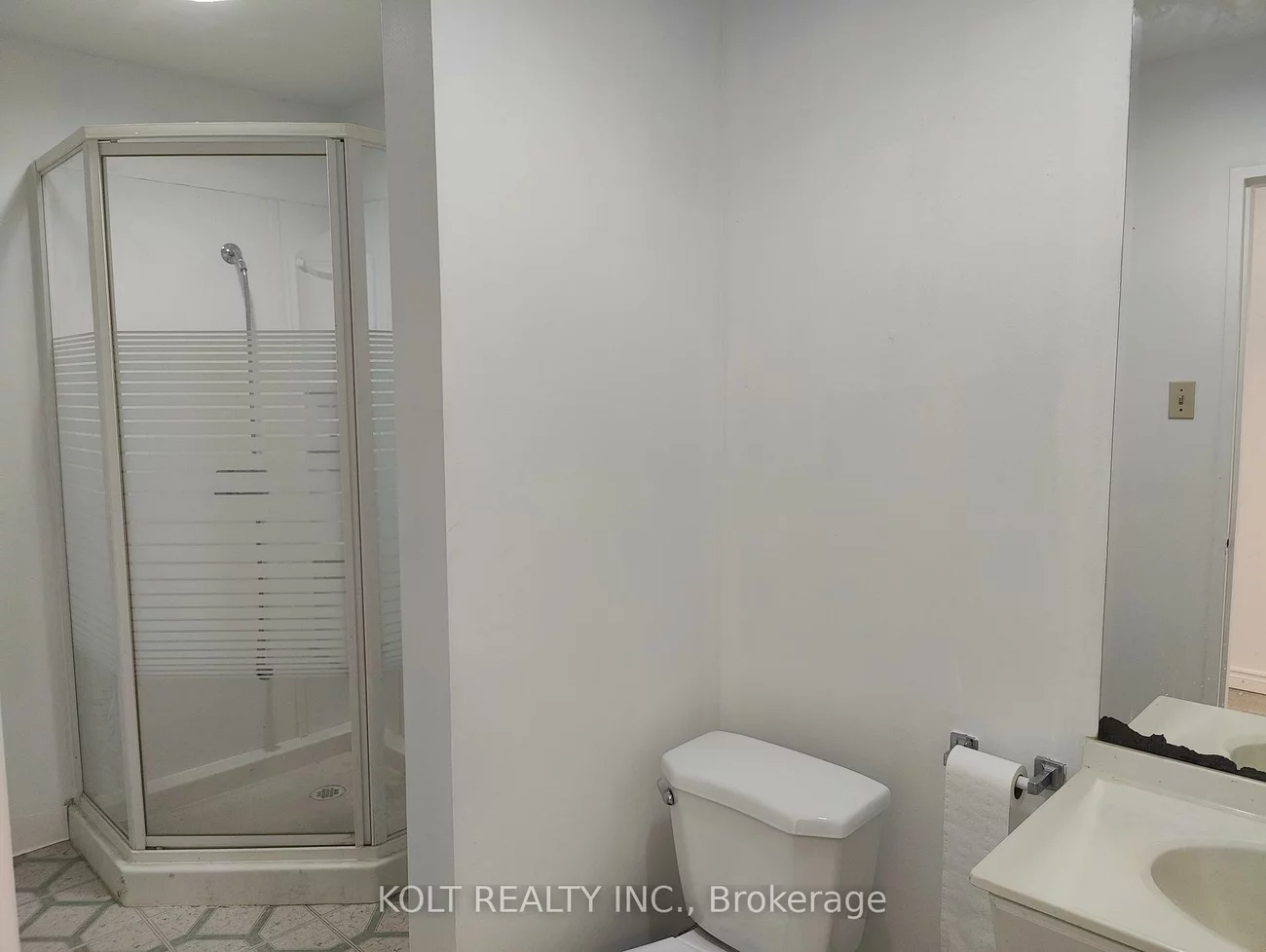 300, Esna Park, Milliken Mills West, Markham