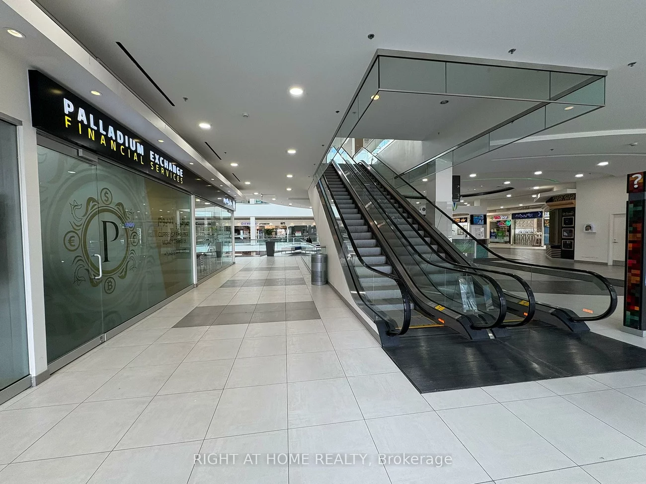 7181, Yonge, Thornhill, Markham