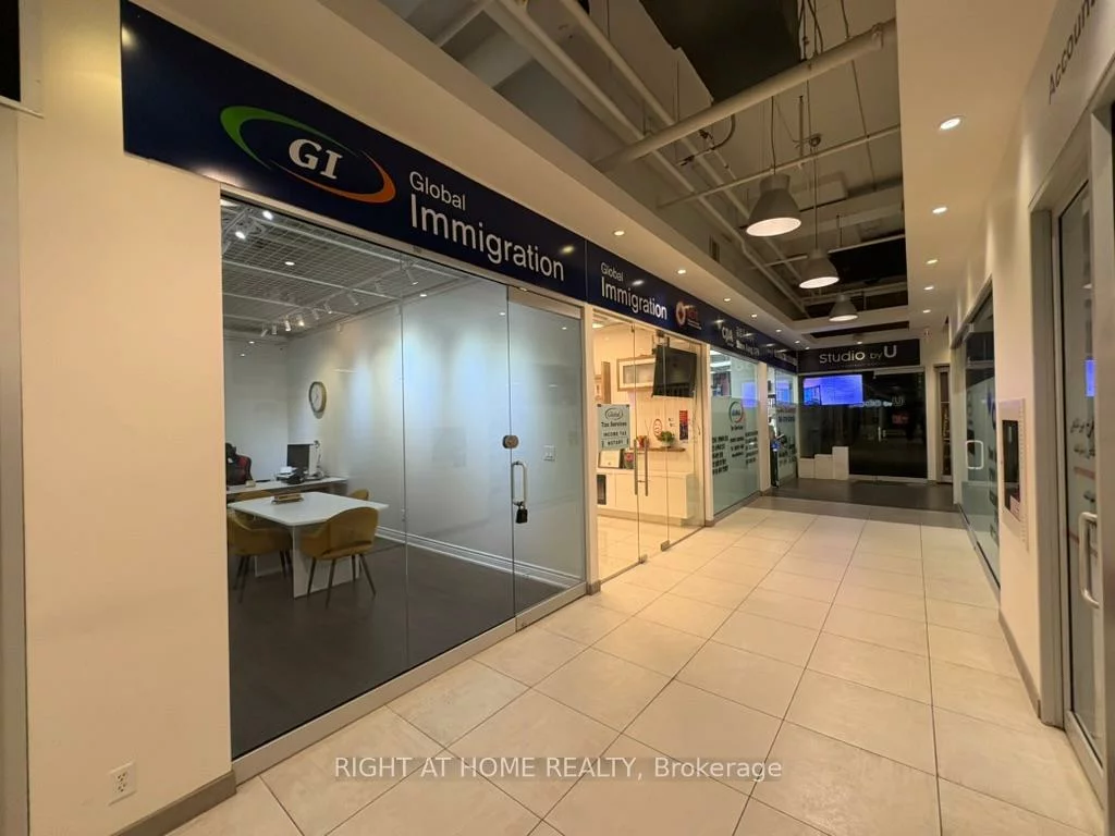 7181, Yonge, Thornhill, Markham