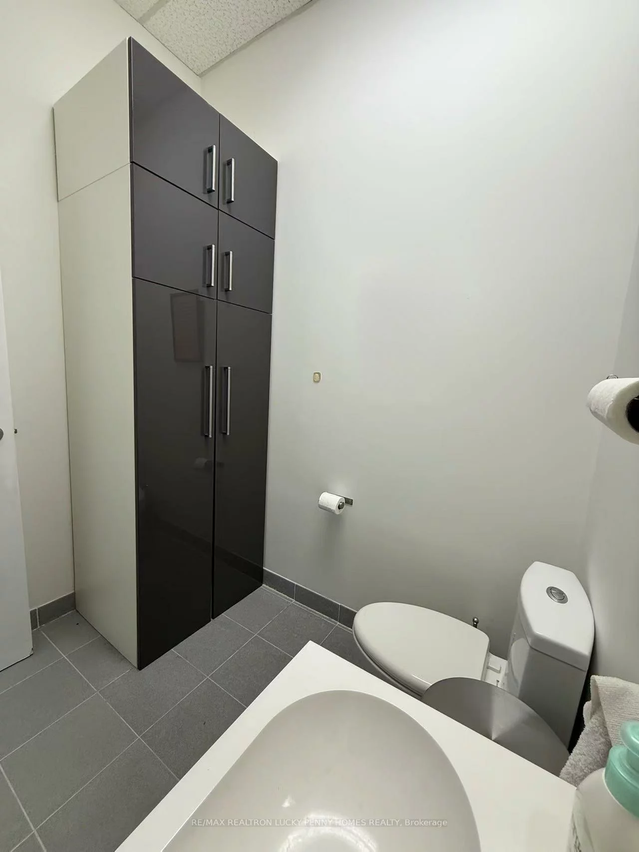 95, Royal Crest, Milliken Mills West, Markham