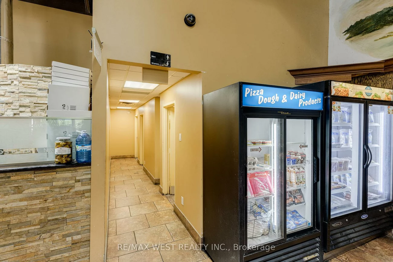 7287, Yonge, Thornhill, Markham