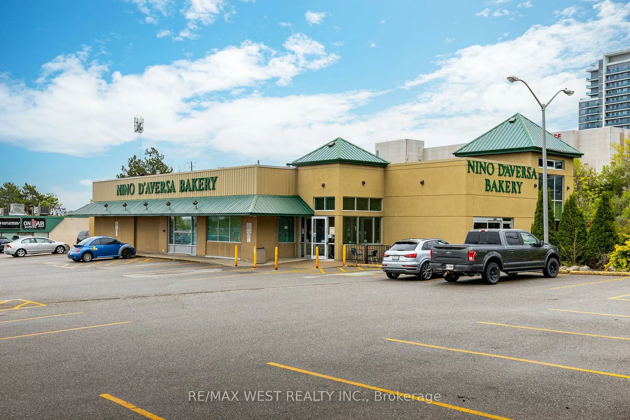 7287, Yonge, Thornhill, Markham