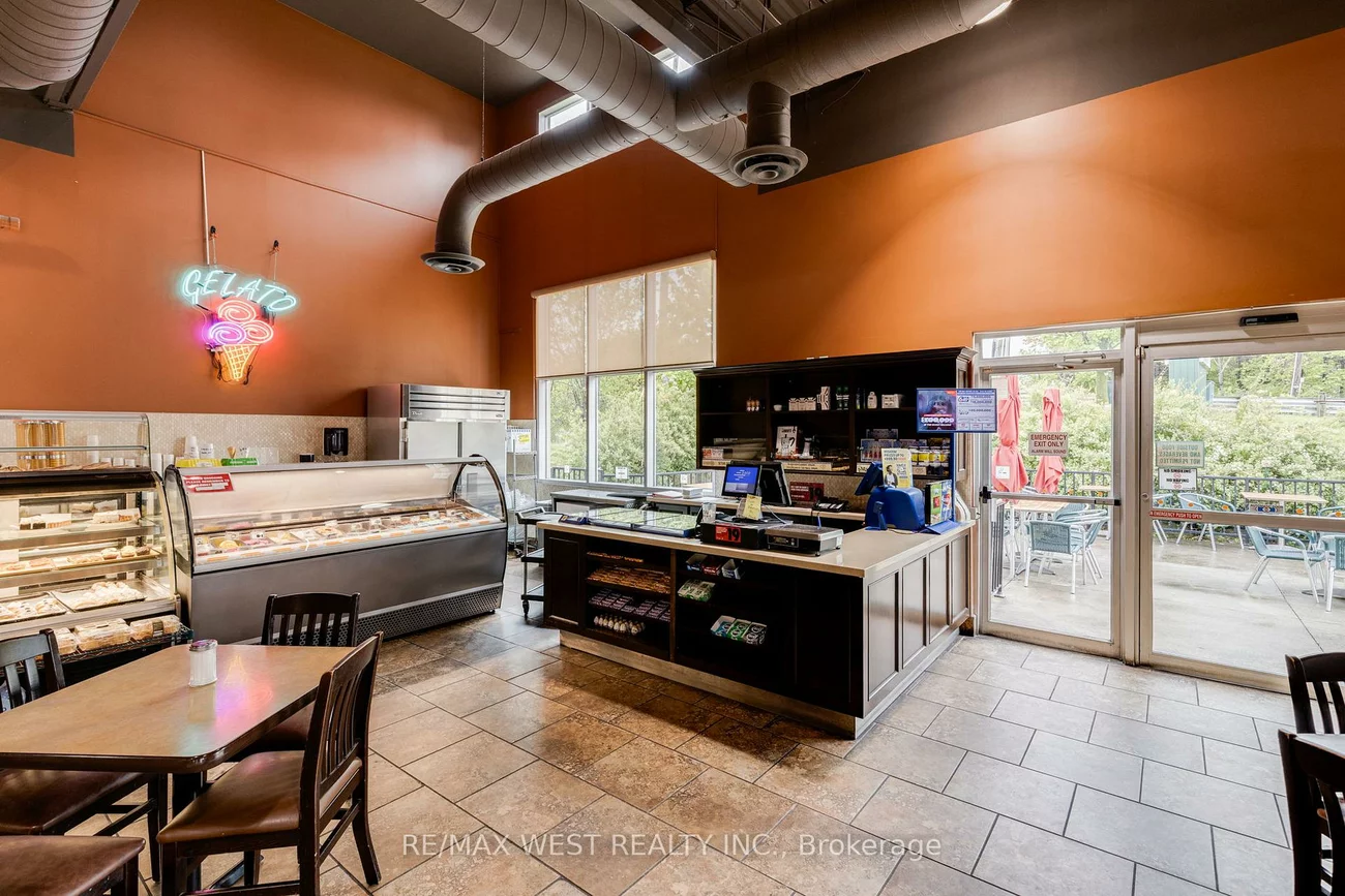7287, Yonge, Thornhill, Markham