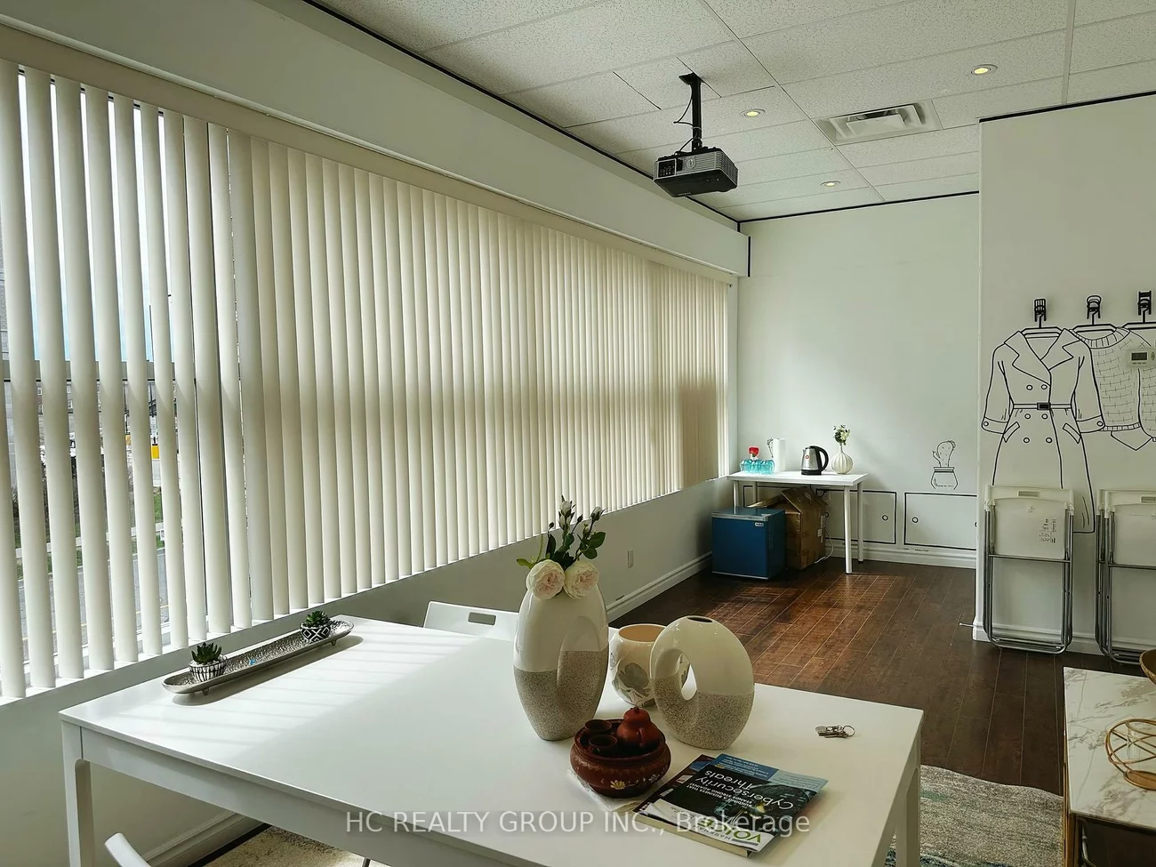 40, New Delhi, Cedarwood, Markham