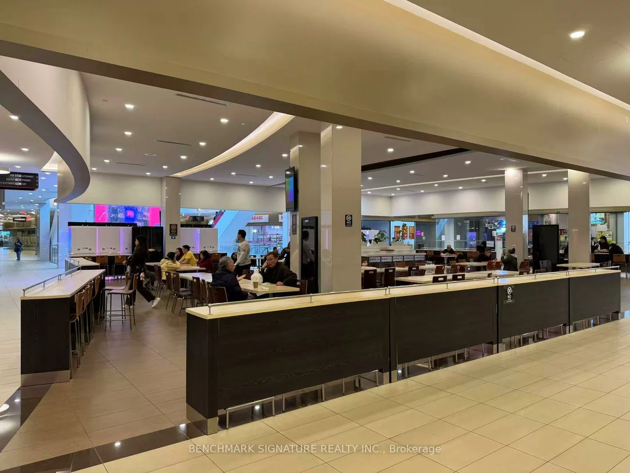 9390, 9390 Woodbine, Cachet, Markham