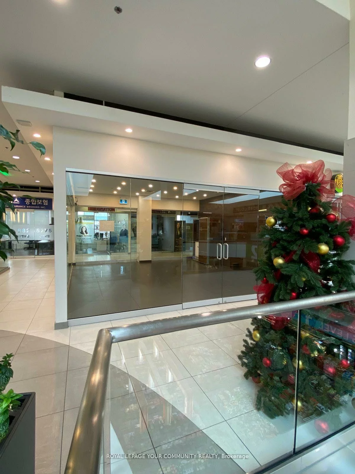7181, Yonge, Thornhill, Markham