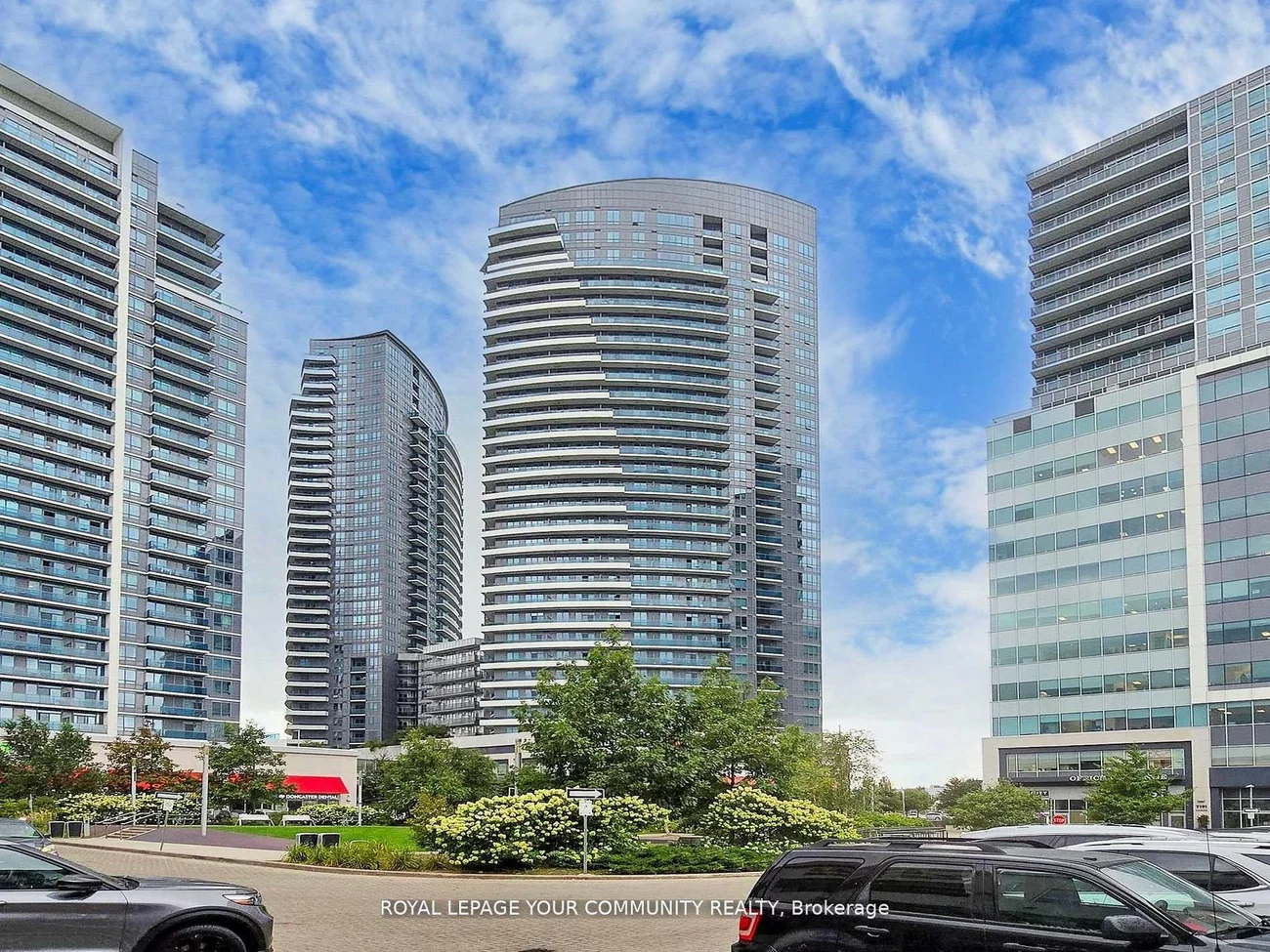 7181, Yonge, Thornhill, Markham