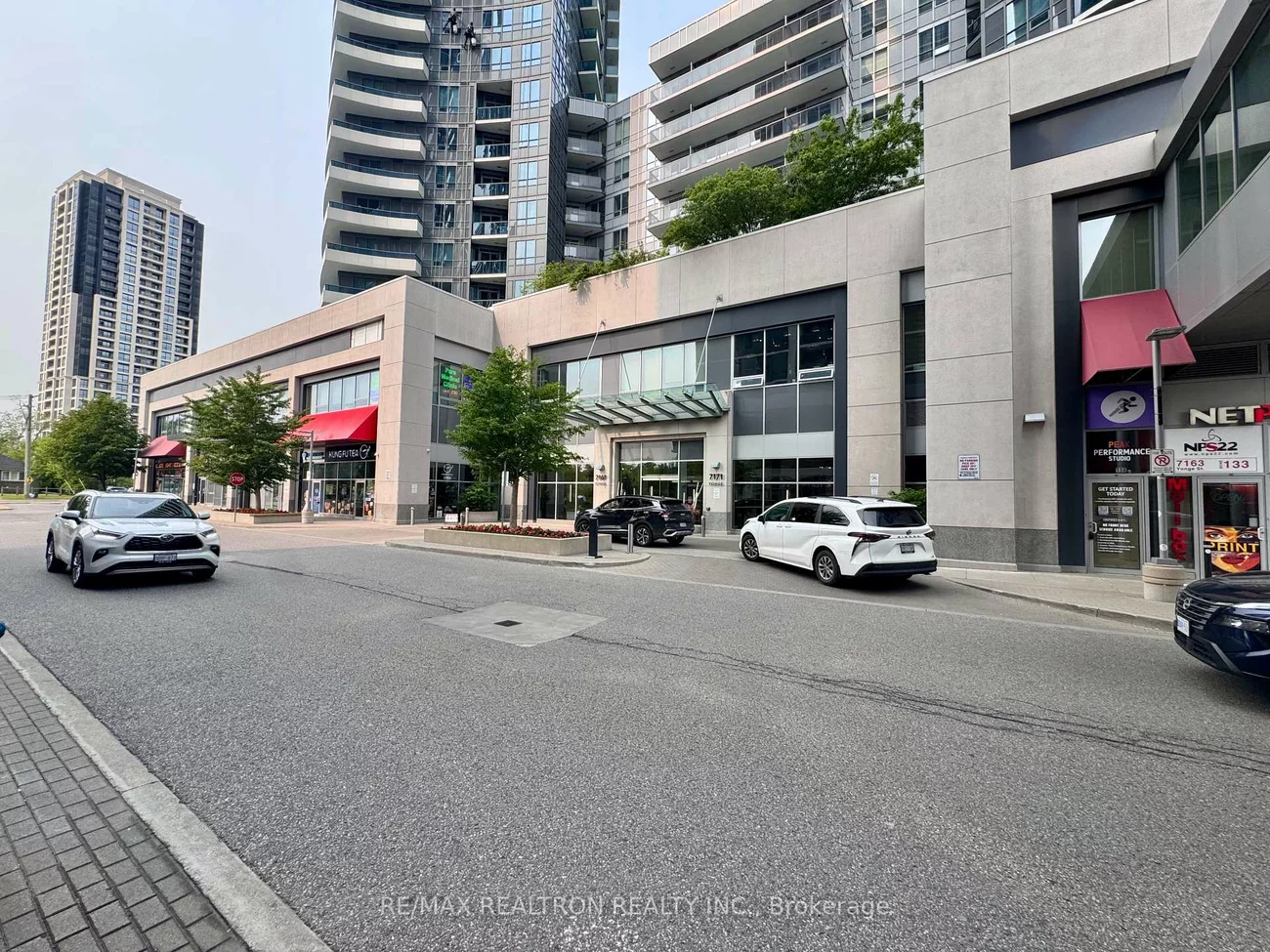 7163, Yonge, Grandview, Markham