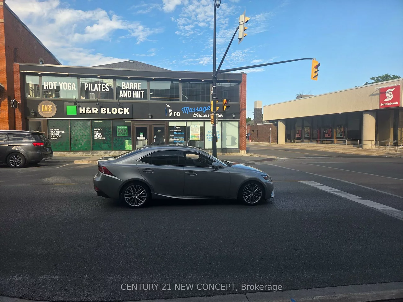 107, Main, Markham Village, Markham