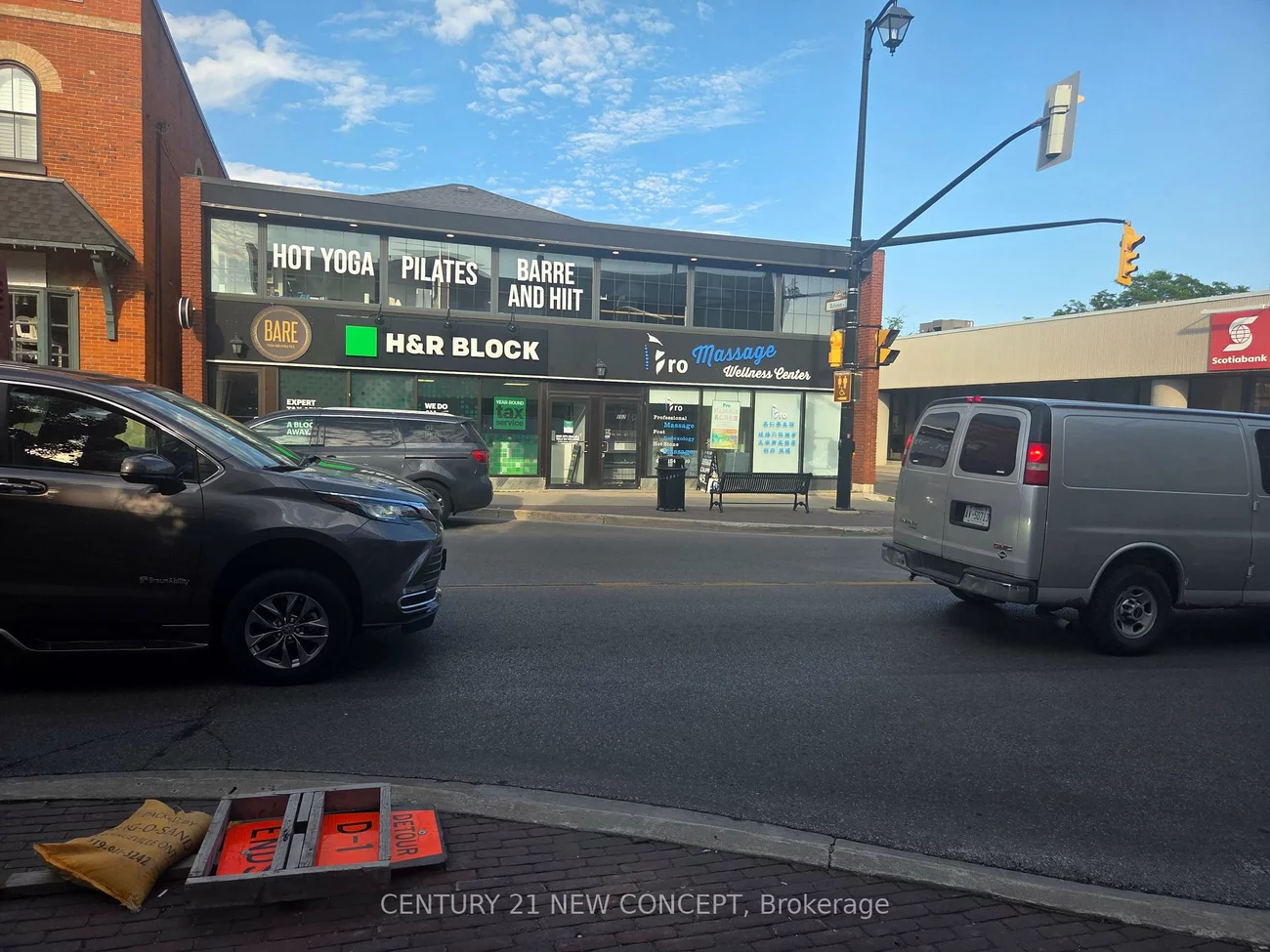 107, Main, Markham Village, Markham
