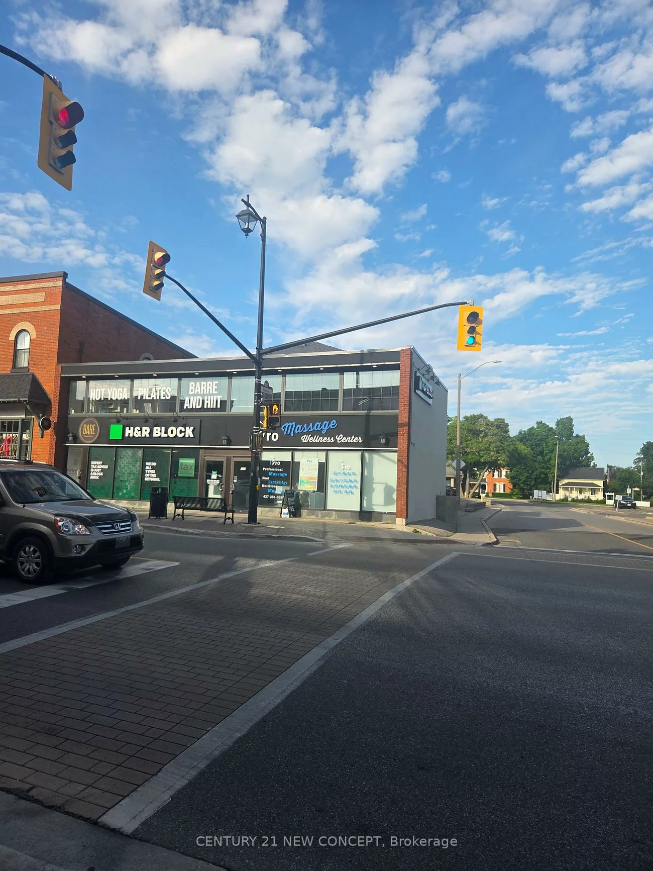 107, Main, Markham Village, Markham