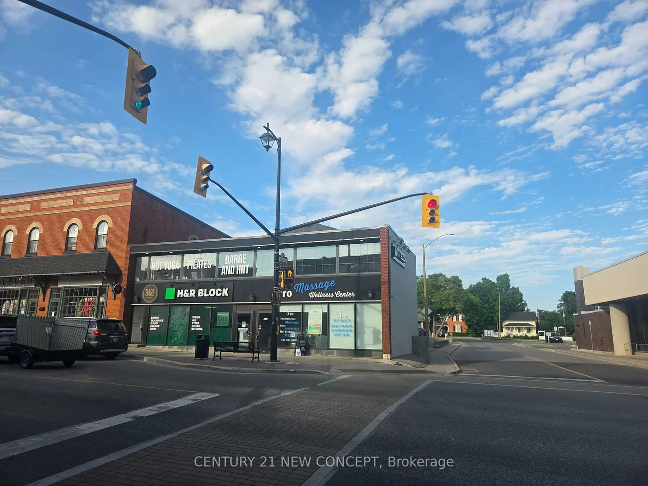 107, Main, Markham Village, Markham