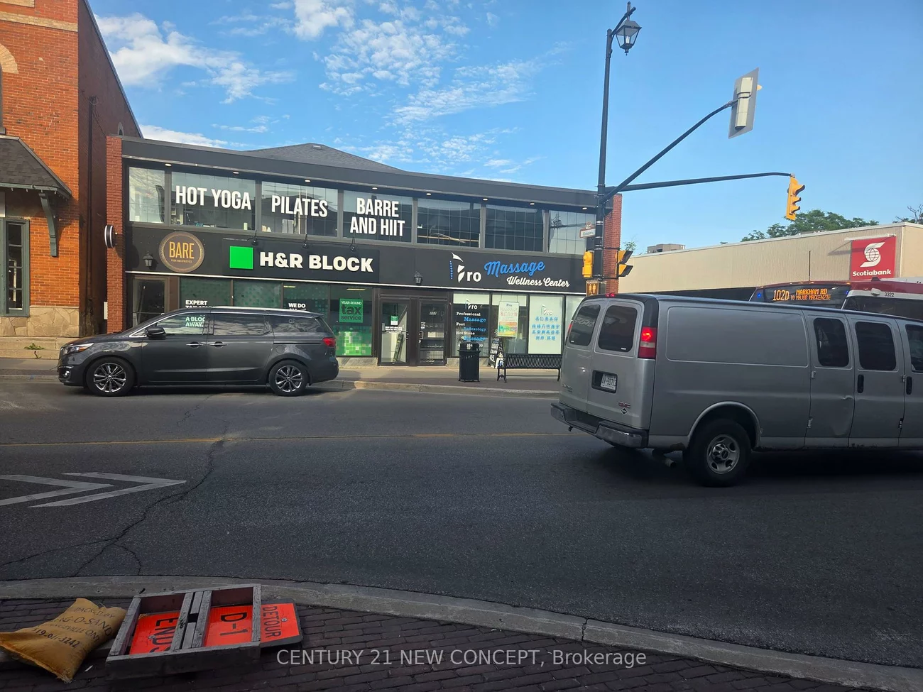 107, Main, Markham Village, Markham