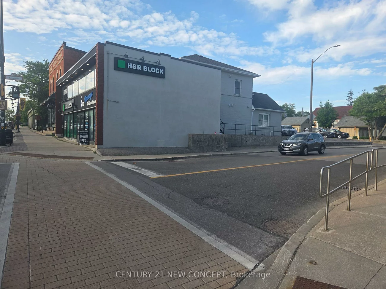 107, Main, Markham Village, Markham