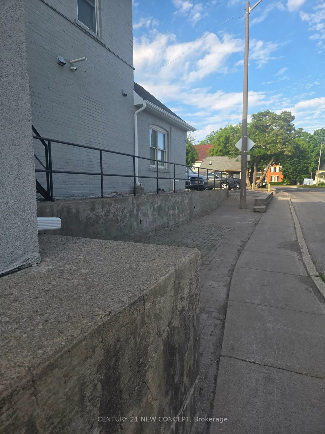 107, Main, Markham Village, Markham