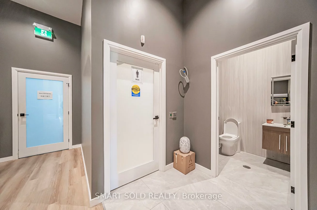 10952, Woodbine, Victoria Square, Markham