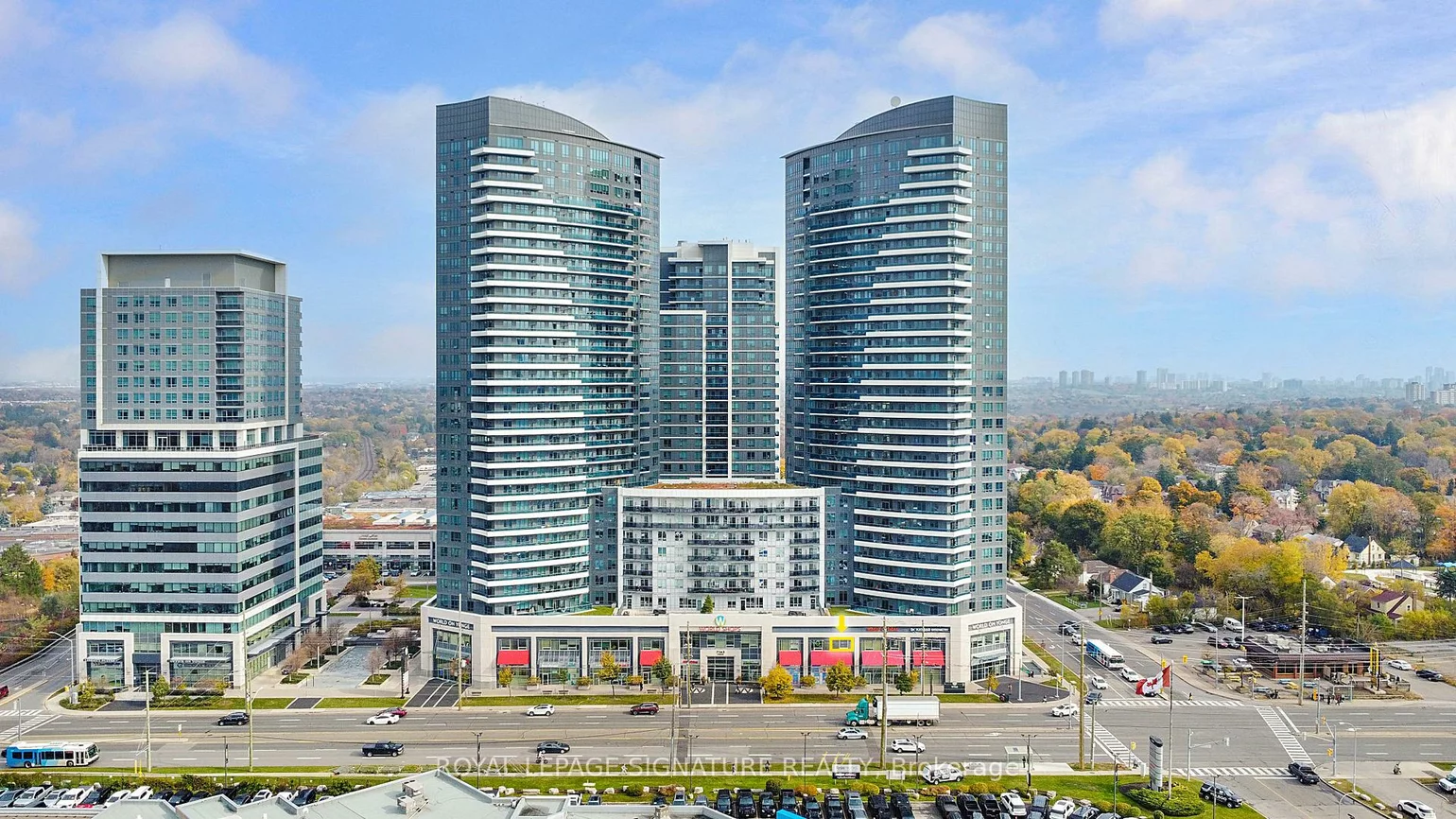 7163, Yonge, Thornhill, Markham