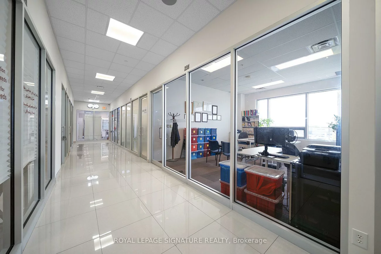 7163, Yonge, Thornhill, Markham