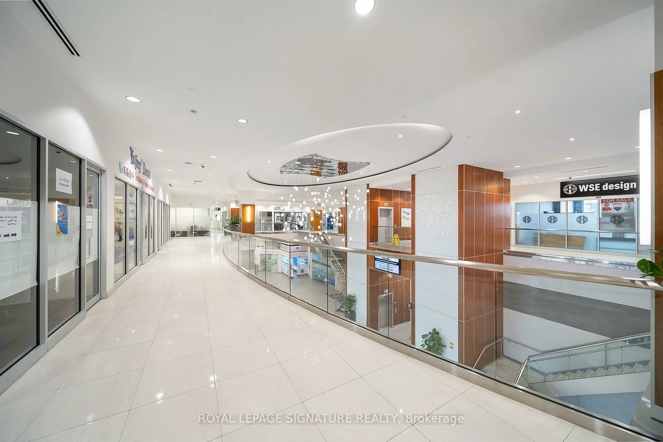 7163, Yonge, Thornhill, Markham