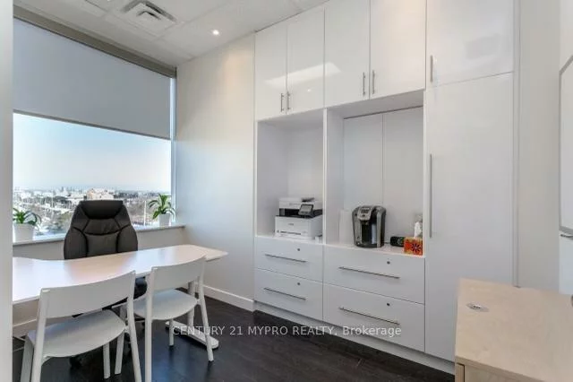 7130, Warden, Milliken Mills West, Markham