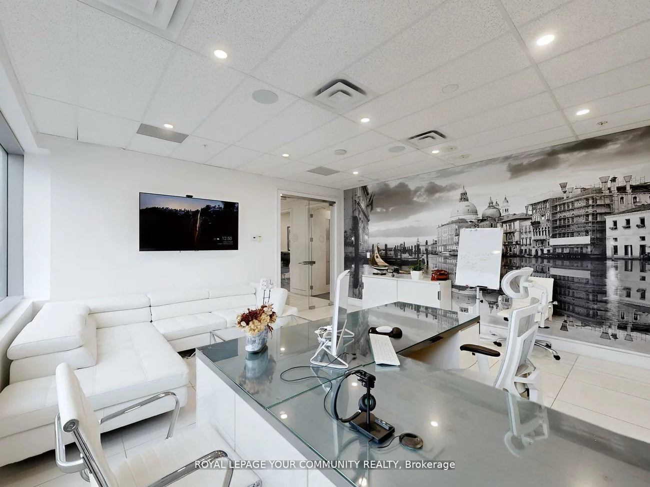 7191, Yonge, Thornhill, Markham