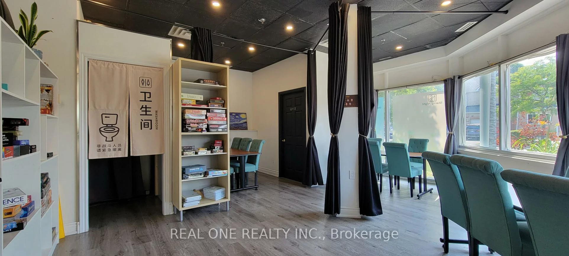 10, Fincham, Markham Village, Markham