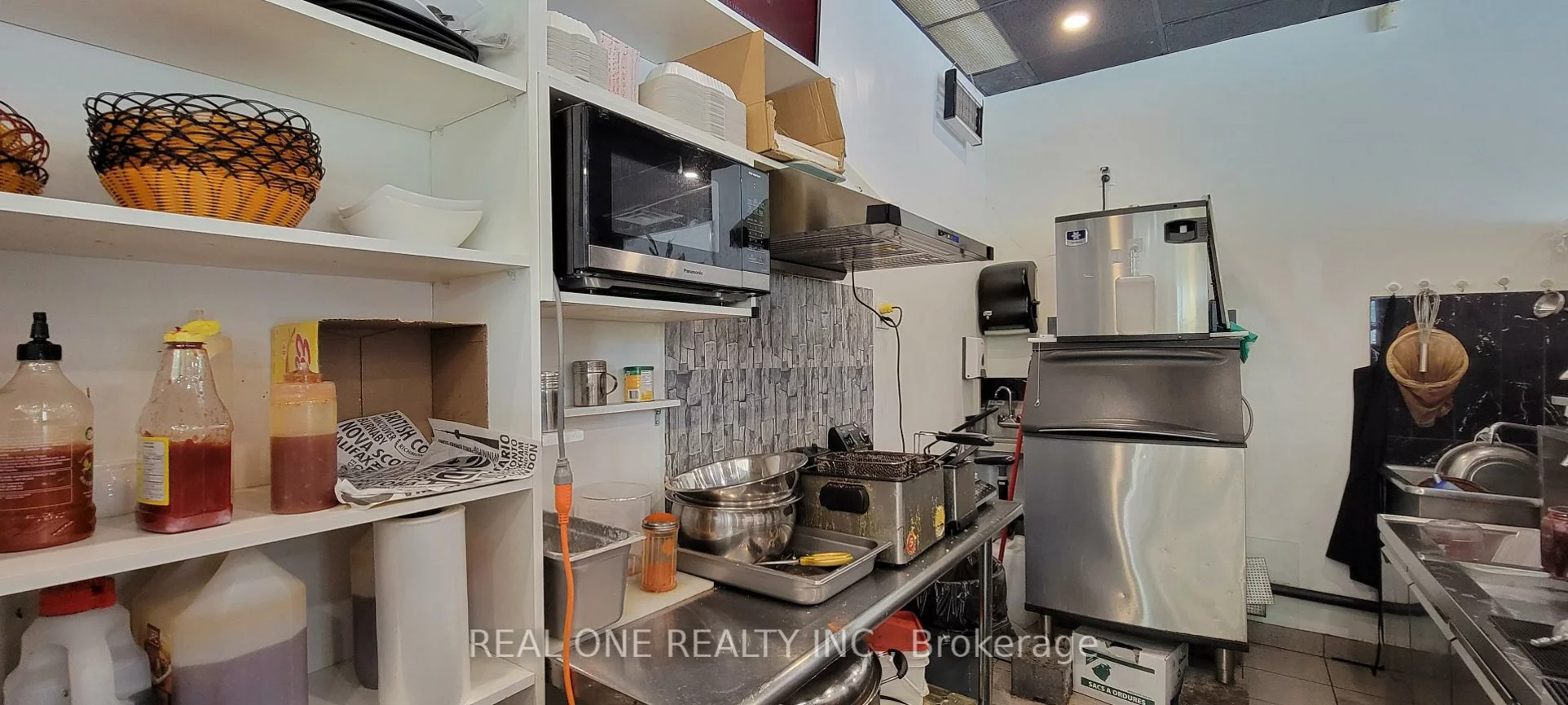 10, Fincham, Markham Village, Markham