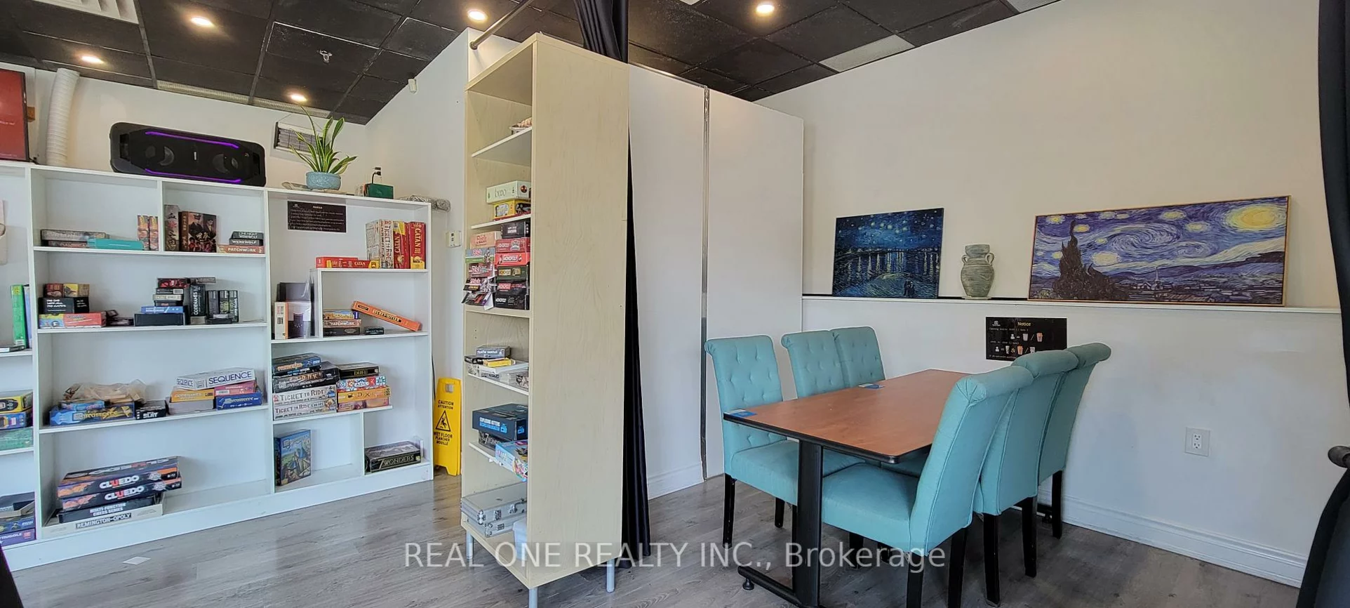 10, Fincham, Markham Village, Markham