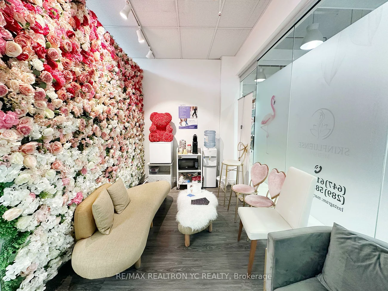 7181, Yonge, Thornhill, Markham