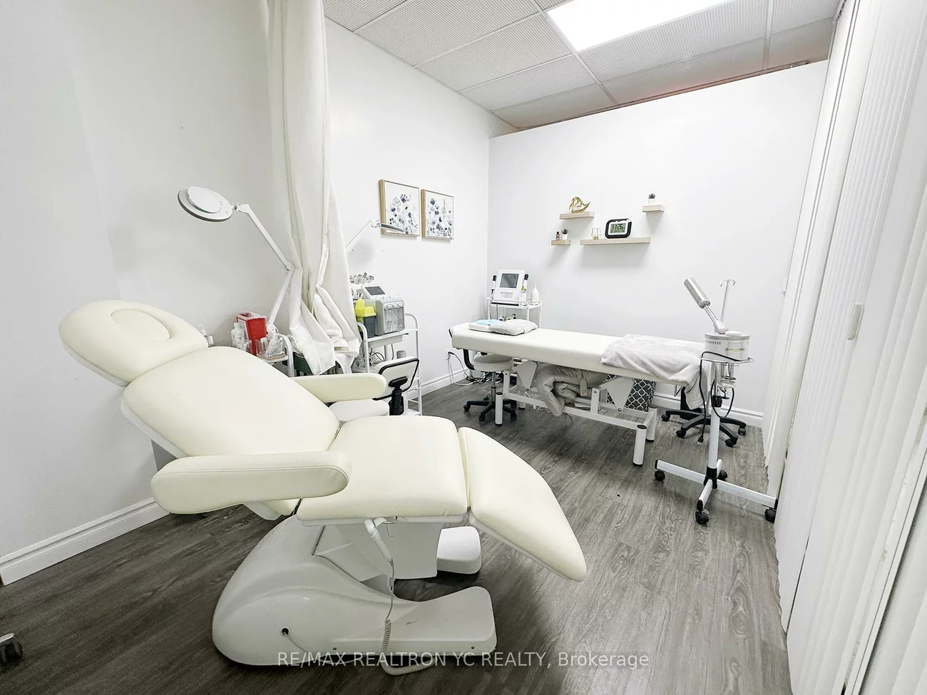 7181, Yonge, Thornhill, Markham