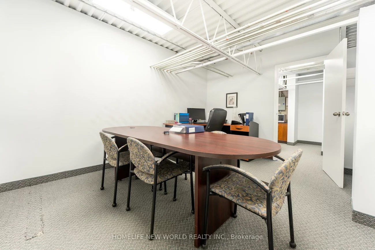 145, Royal Crest, Milliken Mills West, Markham