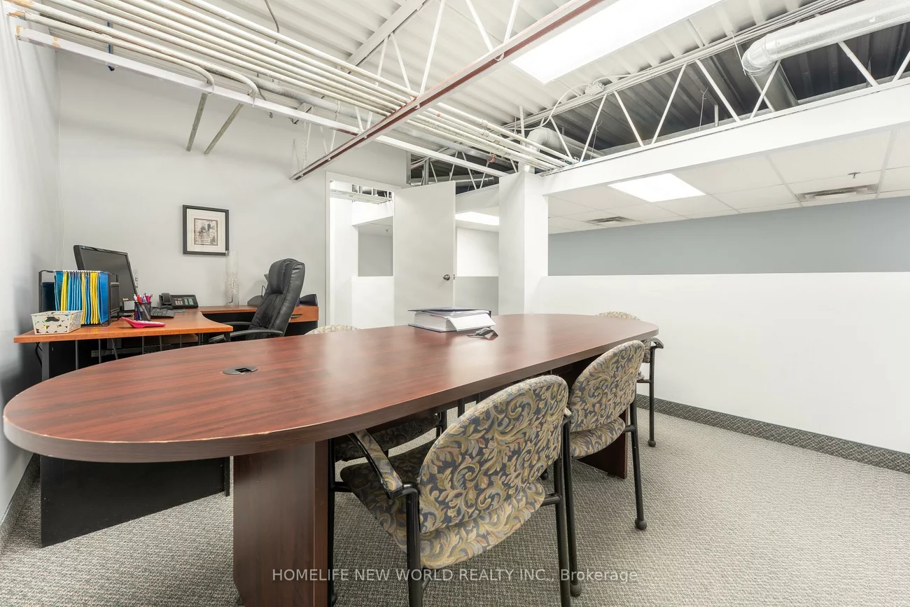 145, Royal Crest, Milliken Mills West, Markham
