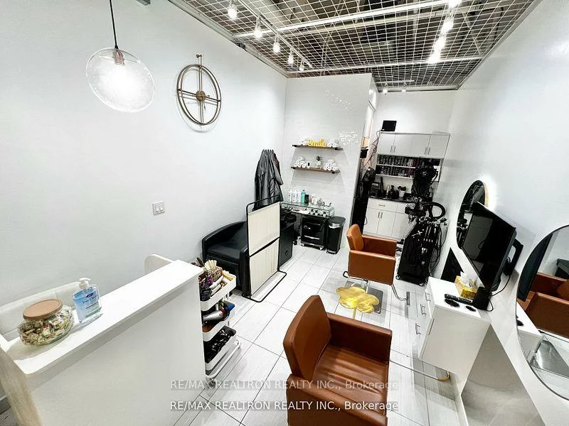 7181, Yonge, Grandview, Markham
