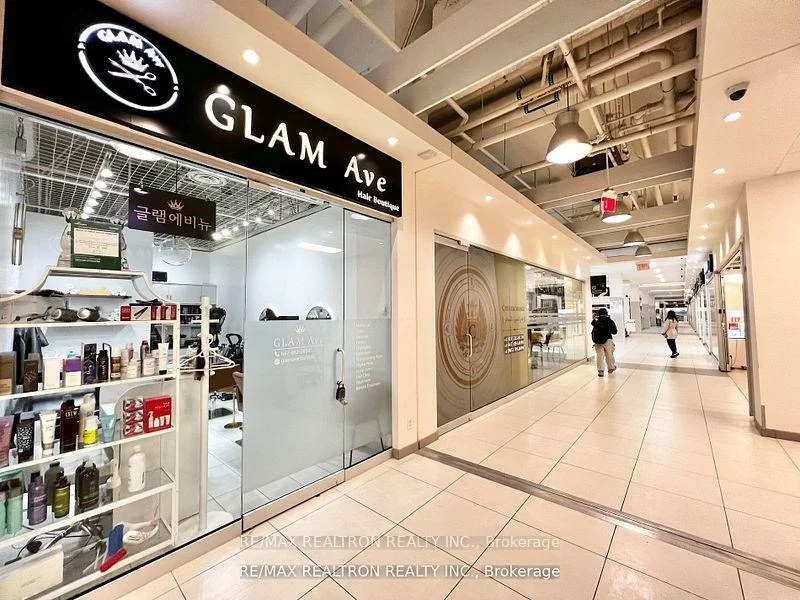 7181, Yonge, Grandview, Markham