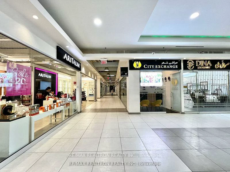7181, Yonge, Grandview, Markham