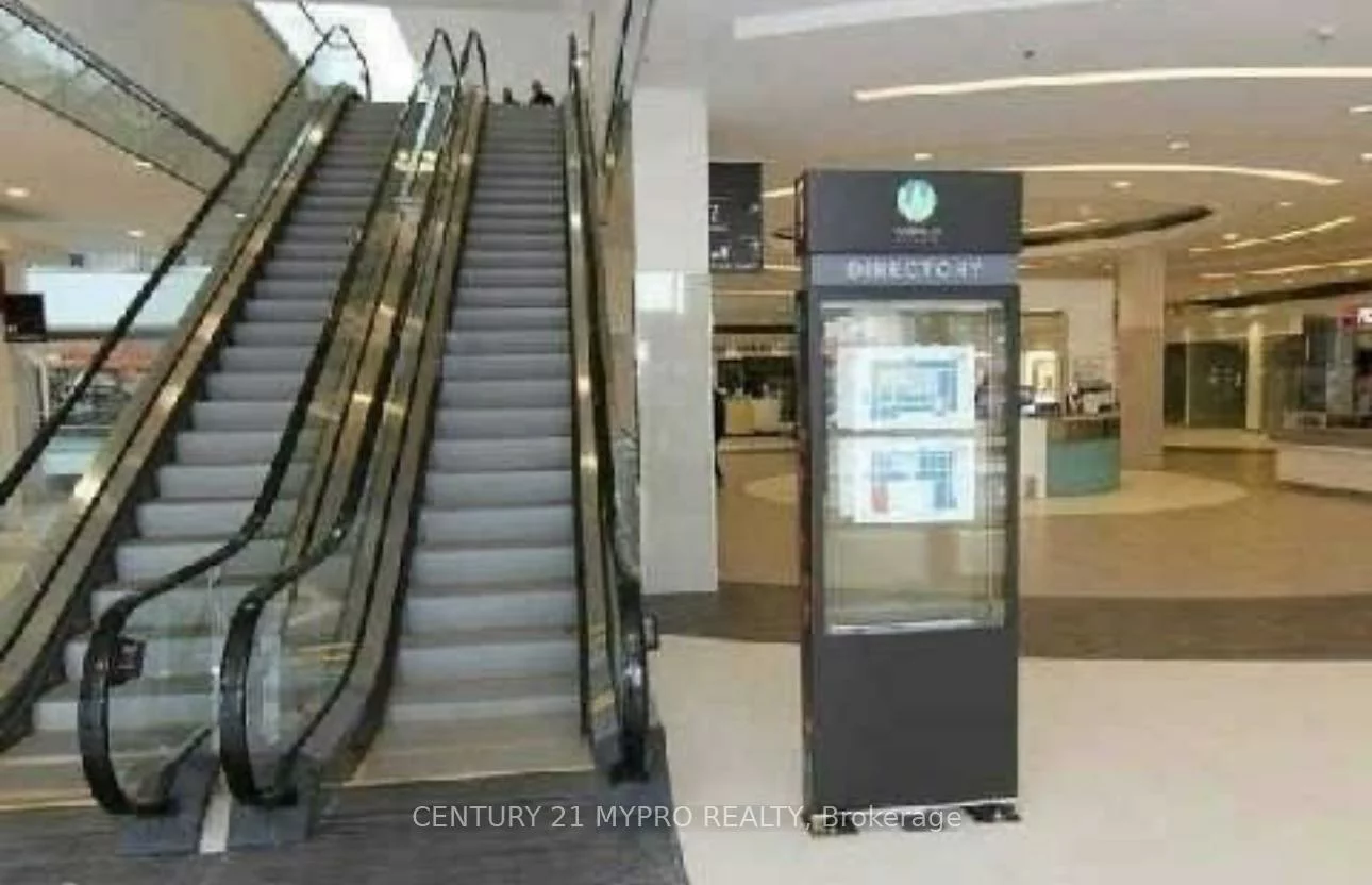 7181, Yonge, Grandview, Markham