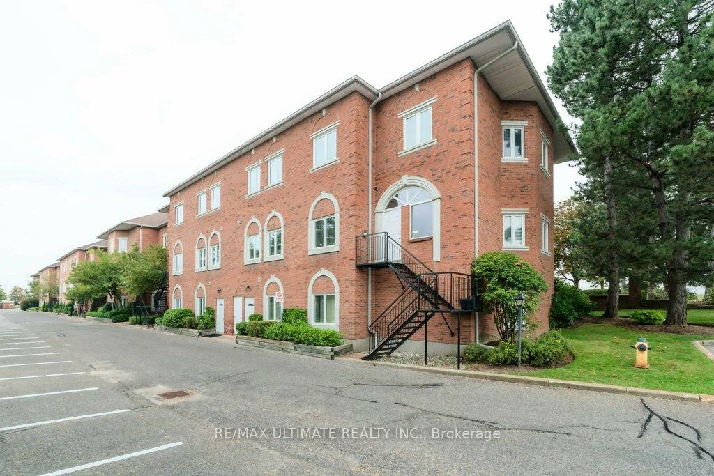 345, Renfrew, Buttonville, Markham