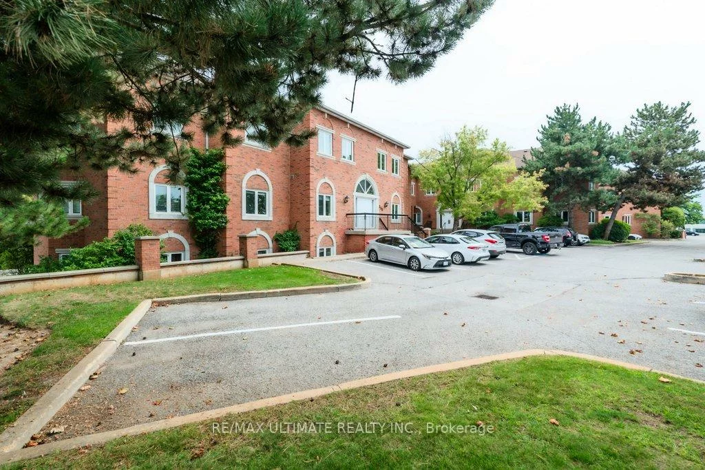 345, Renfrew, Buttonville, Markham