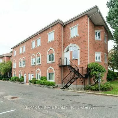345, Renfrew, Buttonville, Markham