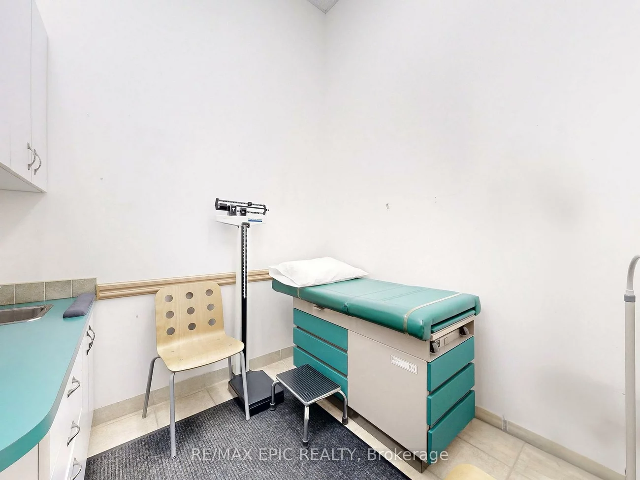 7010, Warden, Milliken Mills West, Markham