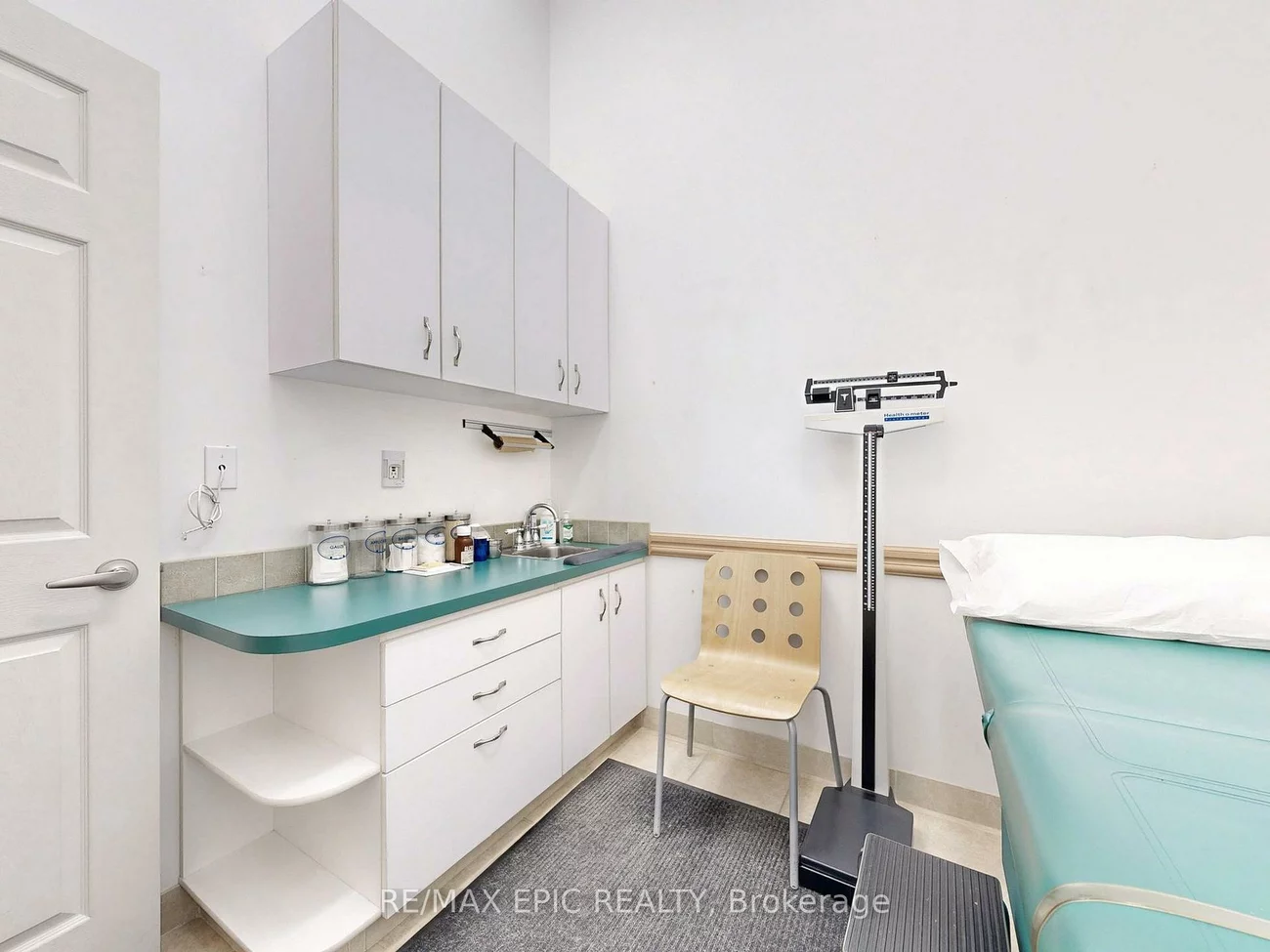 7010, Warden, Milliken Mills West, Markham